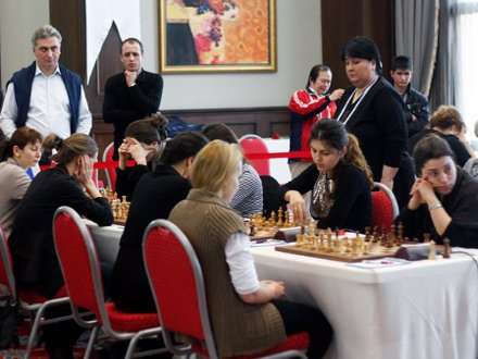 В преддверии матча с китаянками российские шахматистки не рисковали