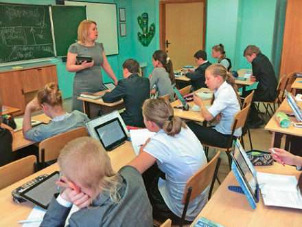 Учебники заменит планшет