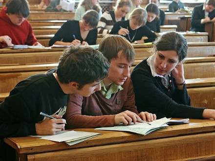 Вузы будут оценивать по числу безработных выпускников