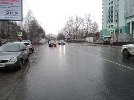Остановил автомобиль у «зебры», но пешехода все равно сбил