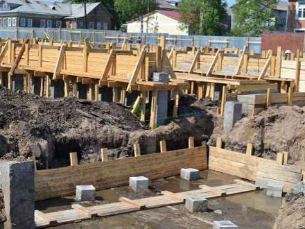 Building in Lomonosovo village available in the Internet