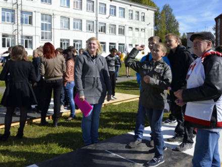 В городе бумажников встретили осень по-спортивному