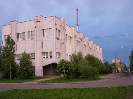 Добролюбовка знакомит с творчеством Андрея Амбросевича