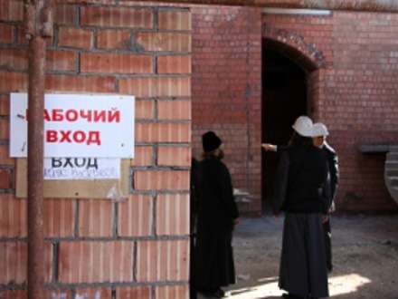 Первое богослужение в Михаило-Архангельском соборе
