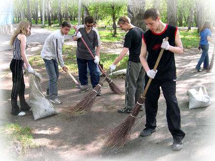 В Котласском районе с начала года трудоустроены более 450 подростков