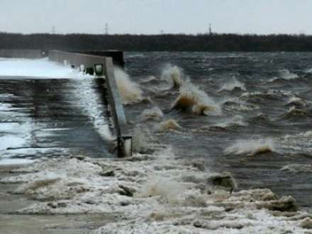В городе корабелов устраняют последствия шторма