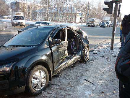 В аварии пострадала 19-летняя невеста
