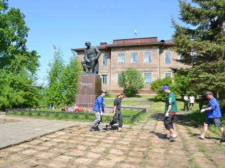 Students Work For Lomonosov