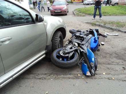 Пьяный водитель не уступил дорогу мотоциклу