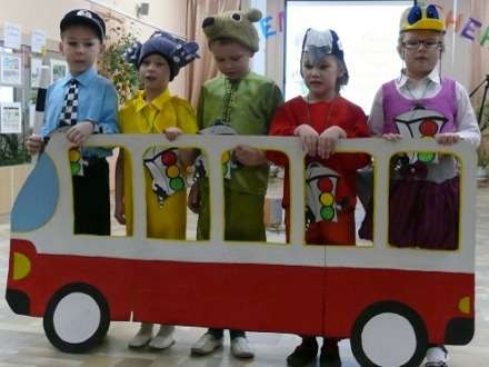 Воспитанники садов Приморского района выступили на конкурсе «Зеленый огонек»