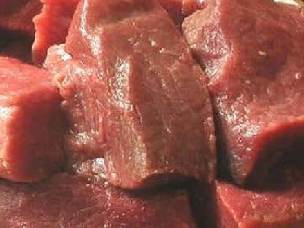 Попадает ли «мясо без документов» на кухни северян?