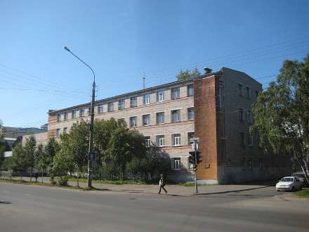И спели, и подарки вручили