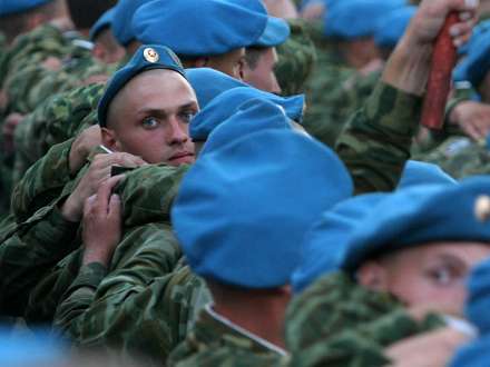 «Голубые береты» Поморья отмечают День ВДВ