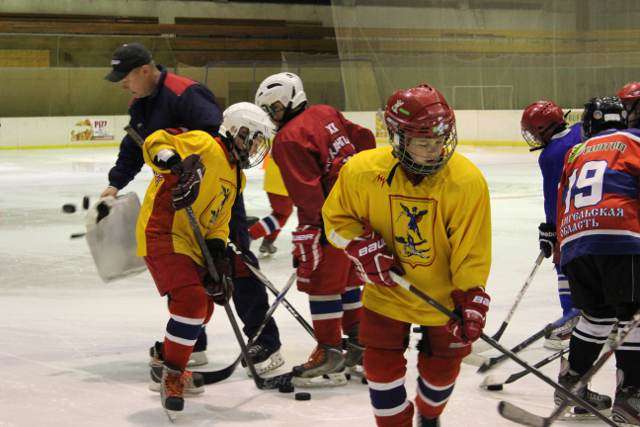 Записаться в хоккейную команду в Архангельске для девочек. Хк архангельск